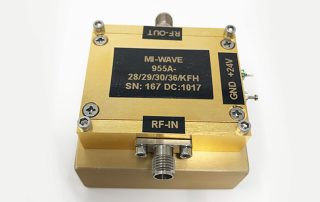955A‐28/29/30/36/KFH, RF Power Amplifier, 28GHz ‐ 29GHz, Small Signal Gain 40dB, P1dB 32dBm, Psat 36dBm, VSWR 2.0 :1