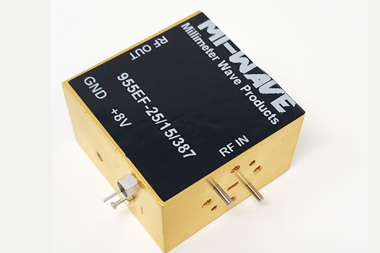 955EF-25-15-387, RF Power Amplifier, 60GHz - 90GHz, Small Signal Gain 30 dB, Noise Figure 5 dB, Output Power @ Psat= 15 dBm